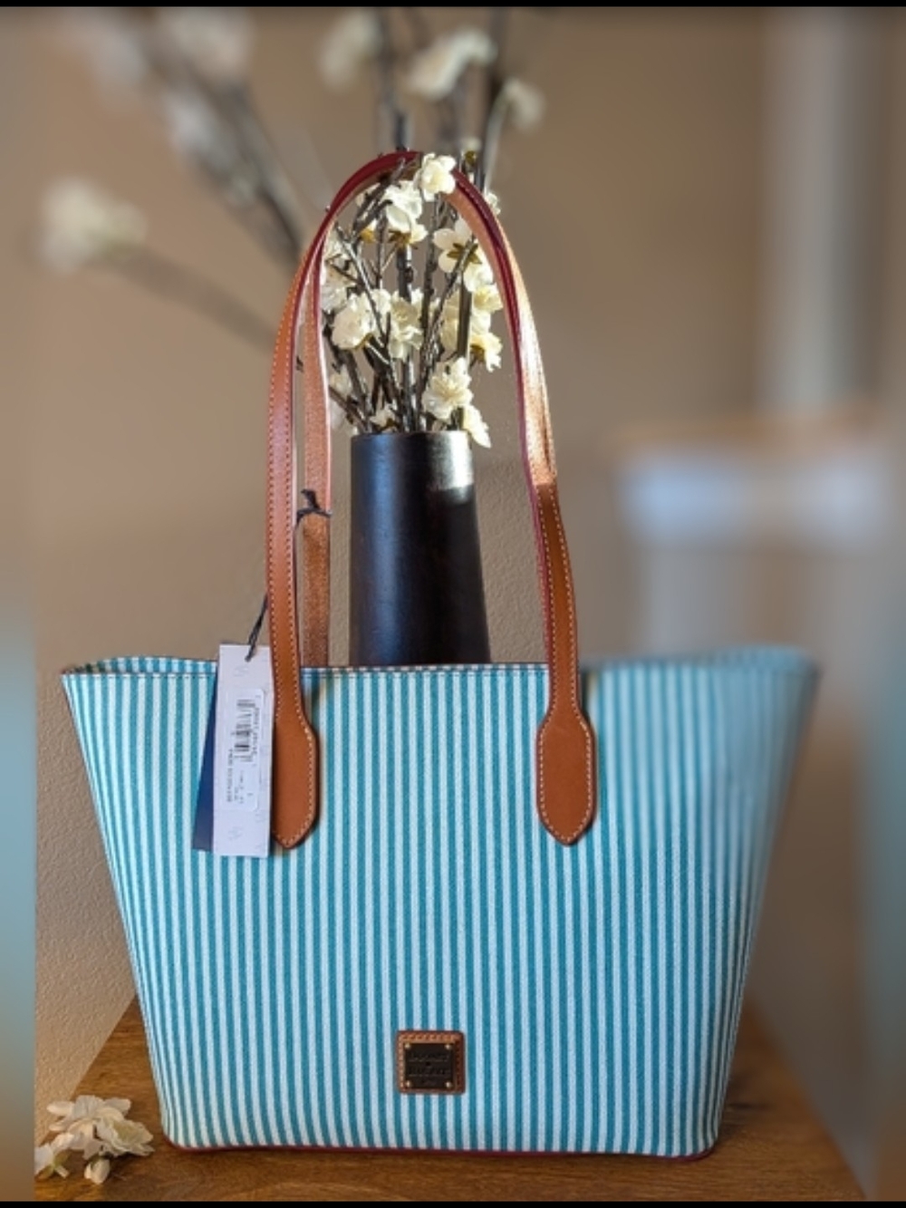 Super Cute! NWT Dooney and Bourke Sena Shopper Tote in SEA FOAM